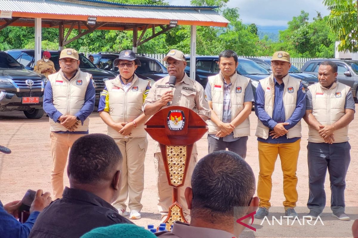 KPU Papua Barat atensi khusus distribusi logistik dalam di empat kabupaten