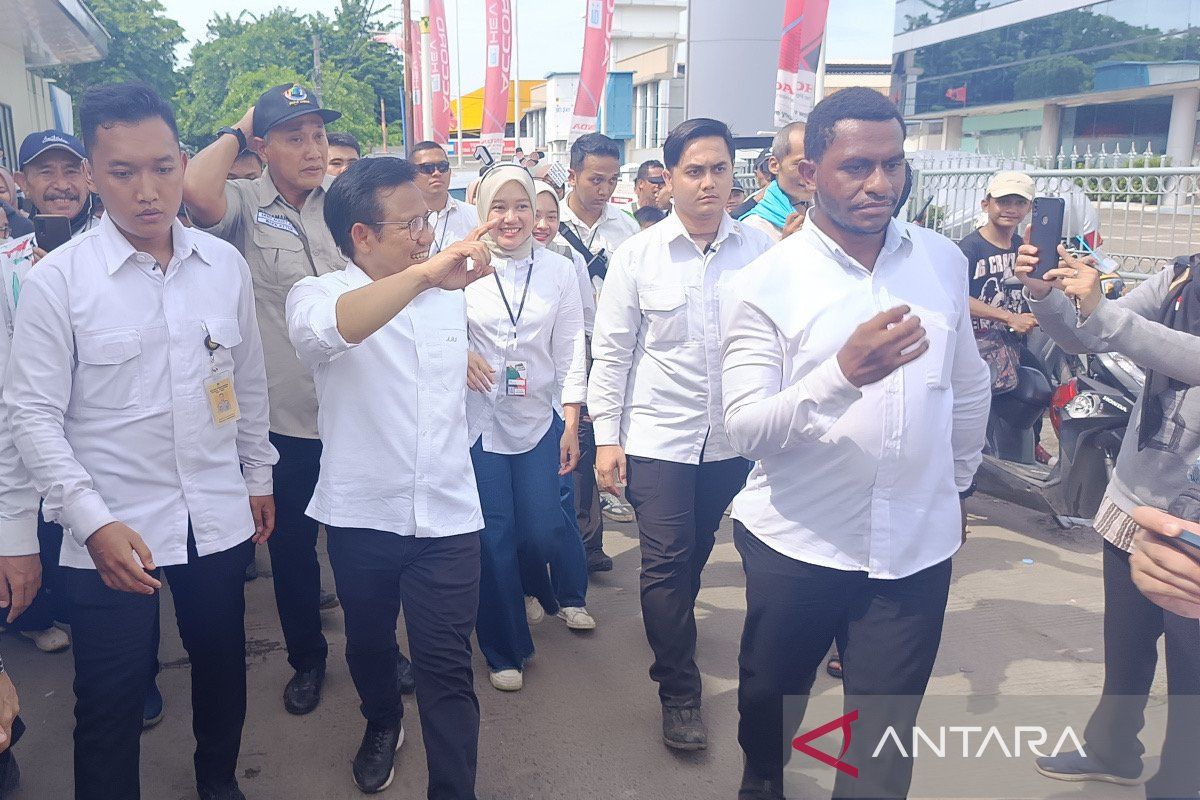 Muhaimin jalan kaki lebih lanjut lanjut dari 3 km pasca kampanye akbar terakhir