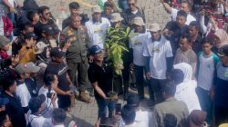 Menteri LH Hanif Faisol Pimpin Aksi Bebersih Sungai dan Tanam Pohon di Cisarua